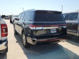 Used 2024 Lincoln Navigator Premiere image 3