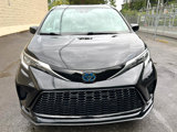 Used 2021 Toyota Sienna XSE image 2