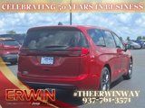 New 2026 Chrysler Pacifica Select image 3