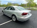 Used 2017 Volkswagen Passat 1.8T SEL Premium image 4