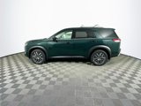 New 2025 Nissan Pathfinder SL image 5