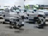 Used 2025 Subaru Forester Premium image 2