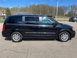 Used 2016 Chrysler Town & Country Touring image 6