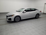 Used 2023 Nissan Altima 2.5 SV image 2
