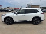 New 2026 Nissan Rogue Platinum w/ Platinum Premium Package image 2