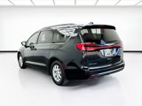 Used 2022 Chrysler Pacifica Touring-L image 6