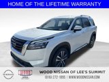 New 2025 Nissan Pathfinder Platinum image 3