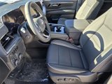 New 2025 Chevrolet Suburban Premier image 6