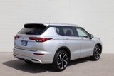 Used 2024 Mitsubishi Outlander SEL image 2
