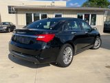 Used 2013 Chrysler 200 Limited image 5