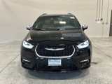New 2025 Chrysler Pacifica Pinnacle image 3