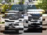 Used 2022 Ford Explorer XLT image 2