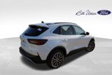 New 2025 Ford Escape SE image 3