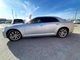 Used 2020 Chrysler 300 Touring w/ Chrome Appearance Package image 4