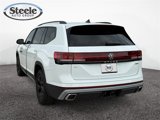 New 2025 Volkswagen Atlas Peak Edition SE image 3