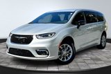 New 2026 Chrysler Pacifica Select image 2