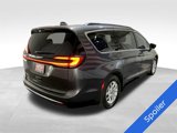Used 2022 Chrysler Pacifica Touring-L image 4