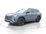 New 2025 Volkswagen Atlas Peak Edition SE image 2