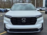 New 2025 Honda Pilot Touring image 2