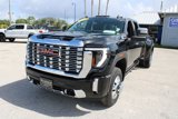 Used 2024 GMC Sierra 3500 Denali w/ Denali Reserve Package image 3