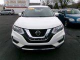 Used 2018 Nissan Rogue S image 2