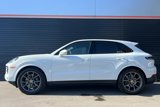 Used 2024 Porsche Cayenne image 2