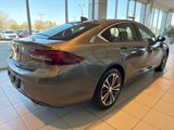 Used 2018 Buick Regal Essence w/ Driver Confidence Package #1 image 4