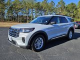 New 2025 Ford Explorer Active w/ Active Comfort Package image 3