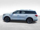 Used 2021 Lincoln Navigator Reserve image 4