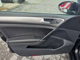 Used 2015 Volkswagen Golf TDI SE image 6