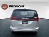 New 2026 Chrysler Pacifica Select image 6