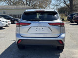 Used 2021 Toyota Highlander L image 6