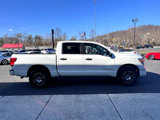 Used 2023 Nissan Titan SV image 6