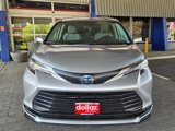 Used 2023 Toyota Sienna LE image 2