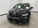 New 2025 Chrysler Pacifica Select image 3