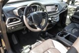 New 2025 Chrysler Pacifica Select image 4