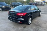 Used 2017 Ford Focus SE image 3