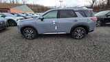 New 2025 Nissan Pathfinder Platinum w/ Cargo Package image 3