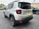 Used 2016 Jeep Renegade Latitude image 3