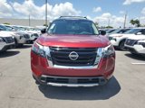 New 2025 Nissan Pathfinder Platinum image 2