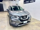 Used 2017 Nissan Rogue SV image 2