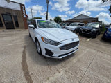 Used 2020 Ford Fusion SE image 3