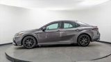 Used 2024 Toyota Camry SE image 3
