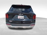 Used 2024 Kia Sorento S image 6