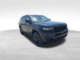 New 2025 Jeep Grand Cherokee L Laredo image 3
