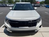 Used 2024 Kia Seltos EX image 2