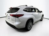 Used 2023 Toyota Highlander Limited image 5