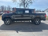 Used 2025 GMC Canyon AT4 image 4