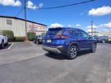 Used 2022 Nissan Rogue SV w/ SV Premium Package image 3