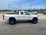 Used 2018 Toyota Tacoma TRD Off-Road image 2